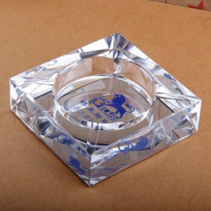 水晶煙灰缸