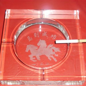 水晶煙灰缸