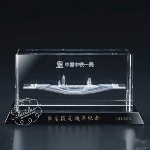 水晶內(nèi)雕