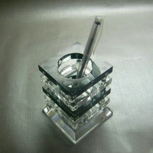 水晶筆筒