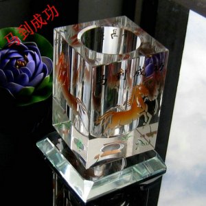 水晶筆筒