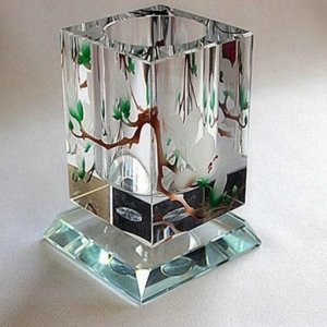 水晶筆筒