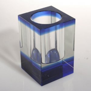 水晶筆筒