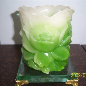 水晶筆筒